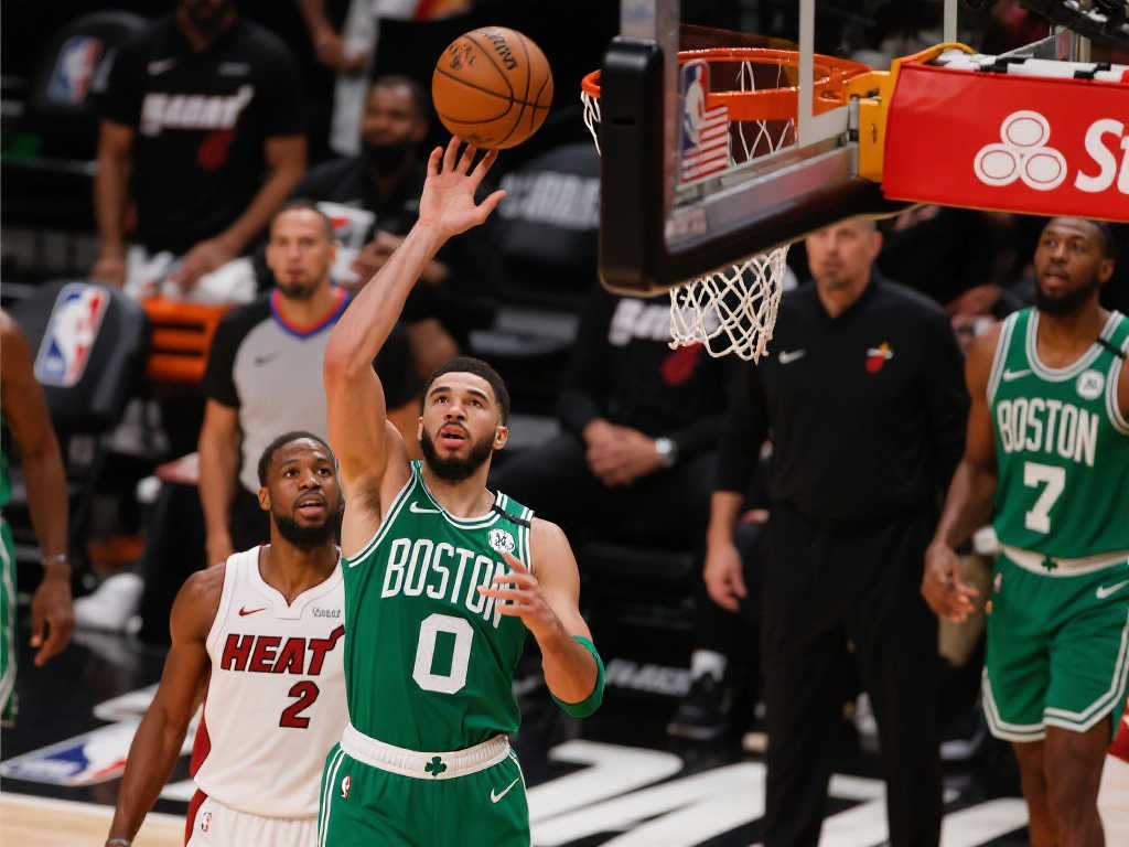 三分失准 篮板告急 凯尔特人王者风范渐失